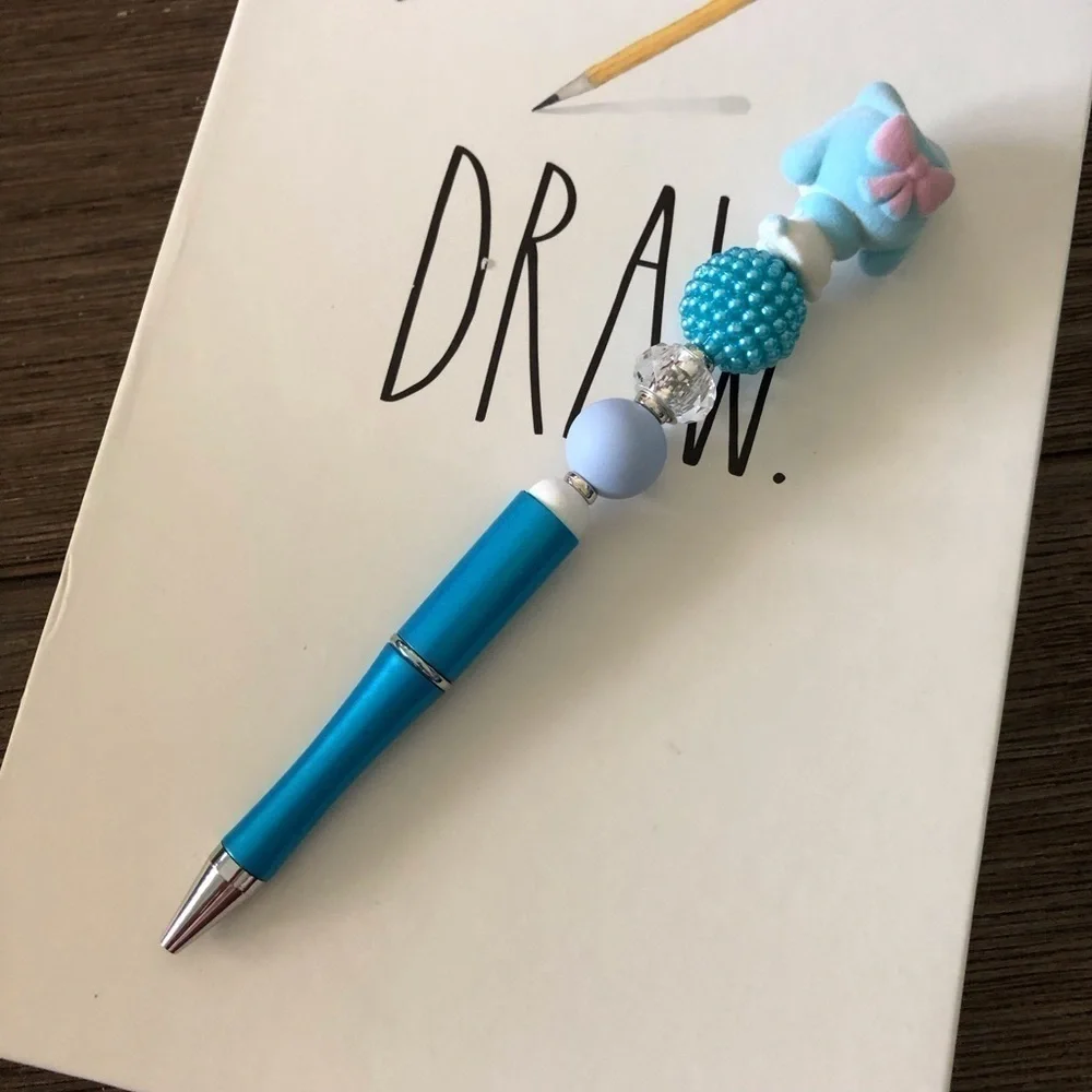 Disney Doorables: Oliver & Company: Georgette handmade beaded pen